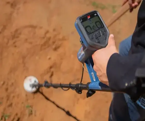 Minelab Gold Monster 2000 Review 2026 – Best Entry-Level Gold Detector? minelab gold monster 2000